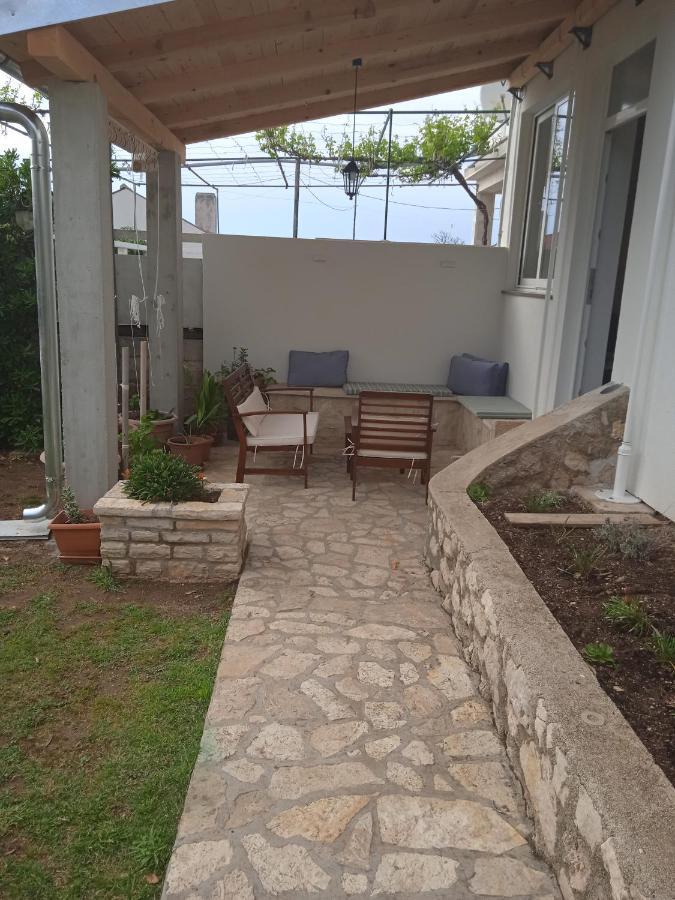 Apartments Vesna * Pag Town